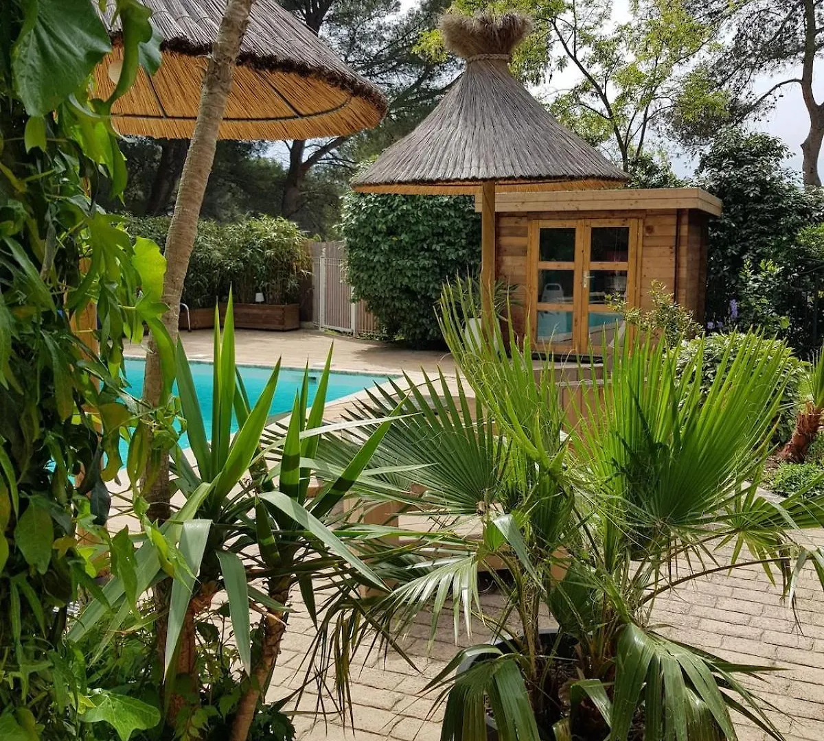 Pine And House Direction With Private Jacuzzi - Villa Istres Semesterbostad