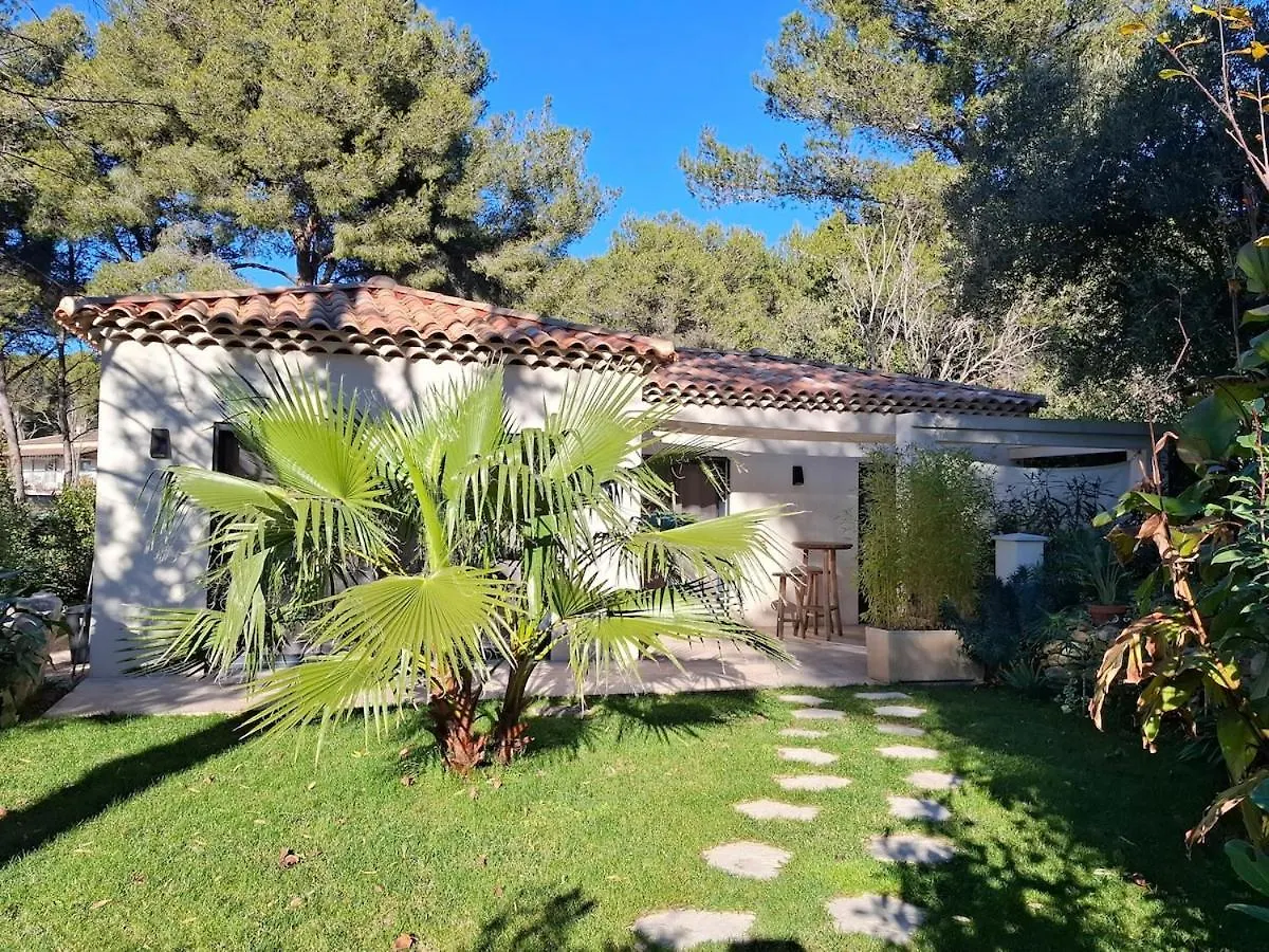 Pine And House Direction With Private Jacuzzi - Villa Istres France